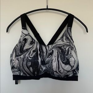 Victoria's Secret Black and Gray Sports Bra
